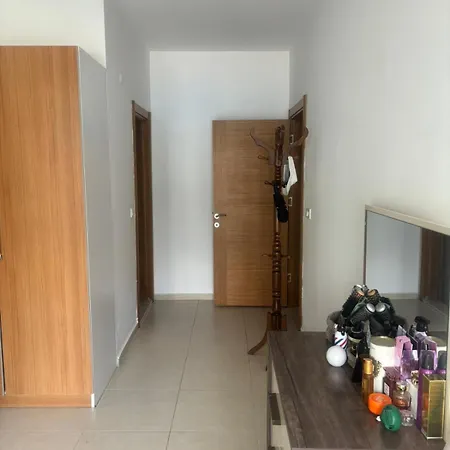 Charming 3-bedroom With Private Pool For Rent *